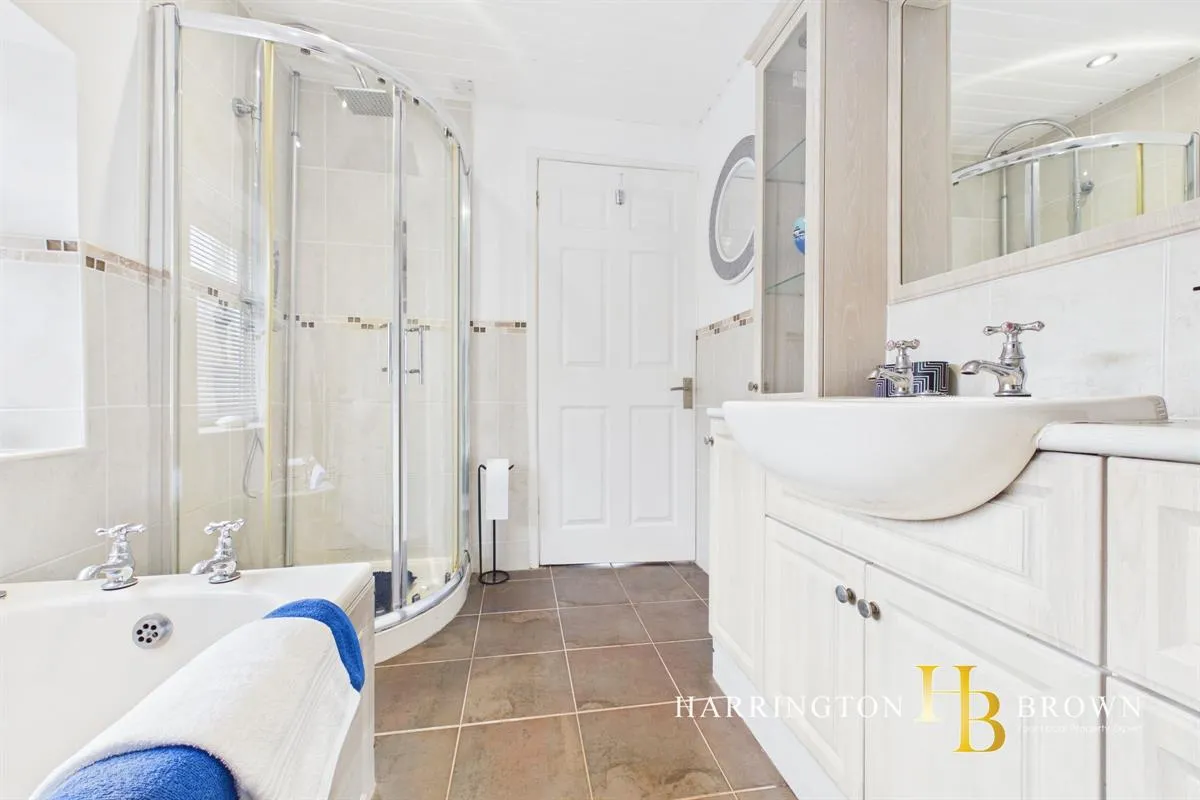 St Marys Crescent, Consett, photo 18