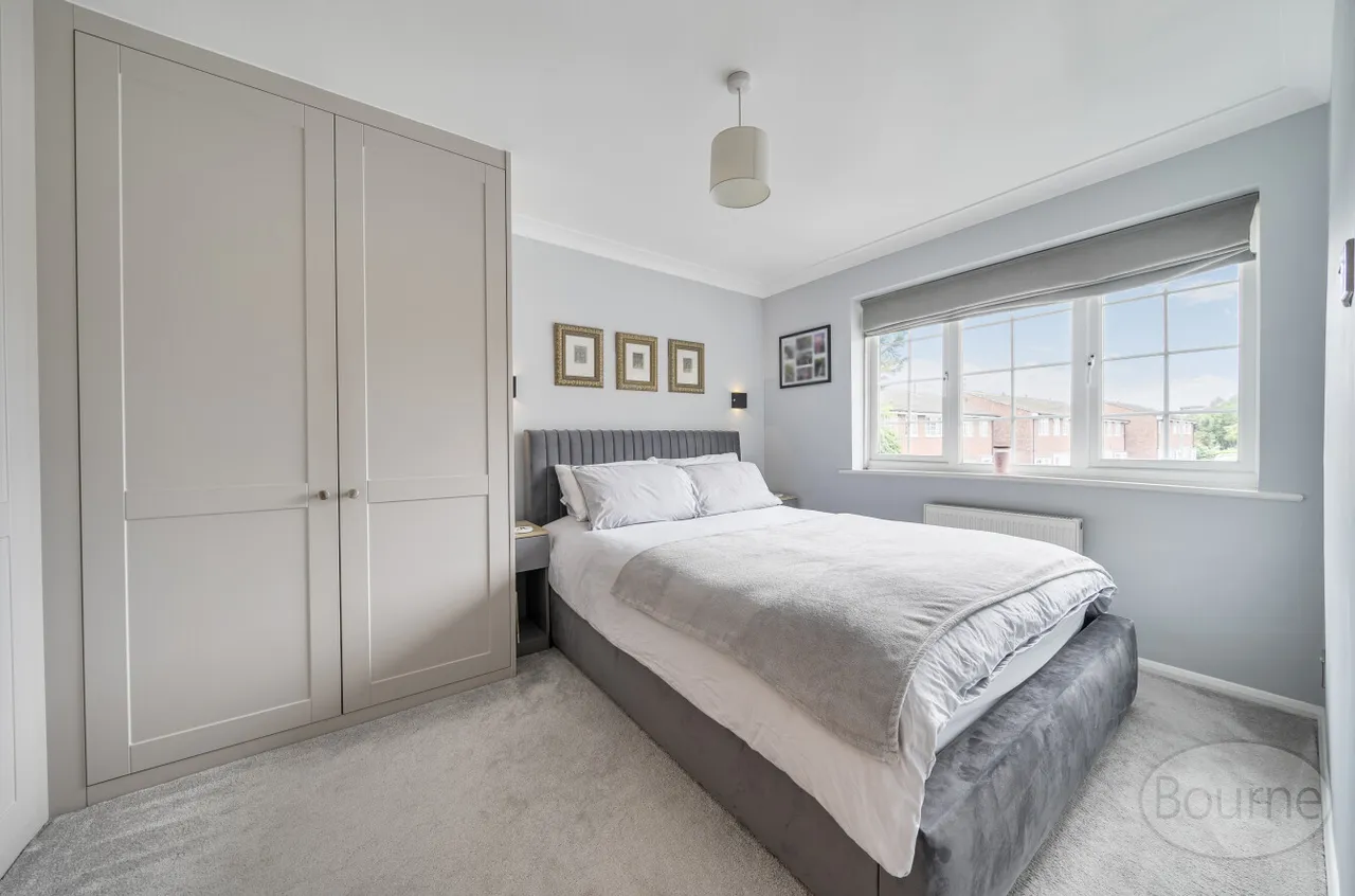 Mandeville Close, Guildford, GU2, photo 9