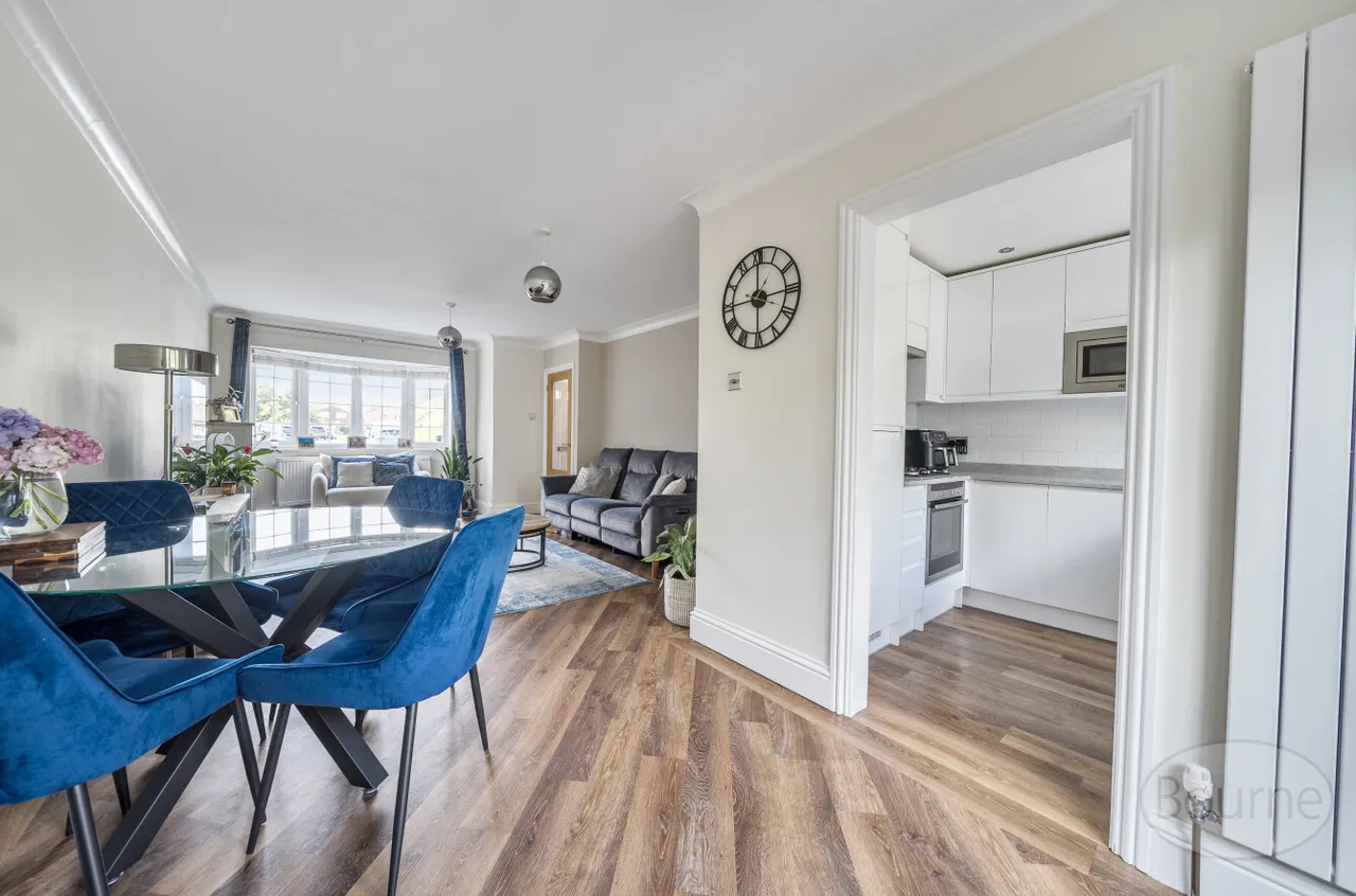 Mandeville Close, Guildford, GU2, photo 6