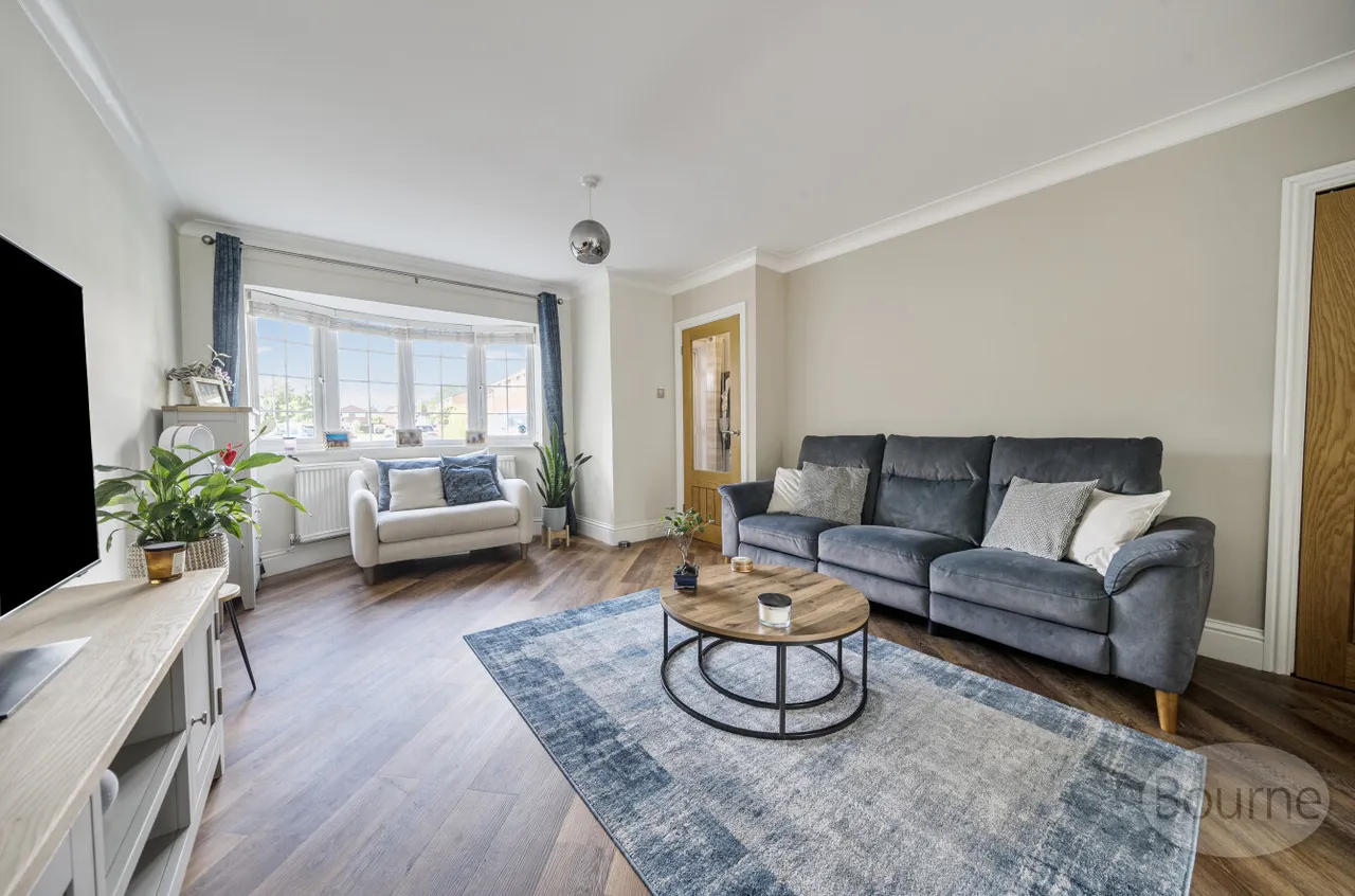 Mandeville Close, Guildford, GU2, photo 2