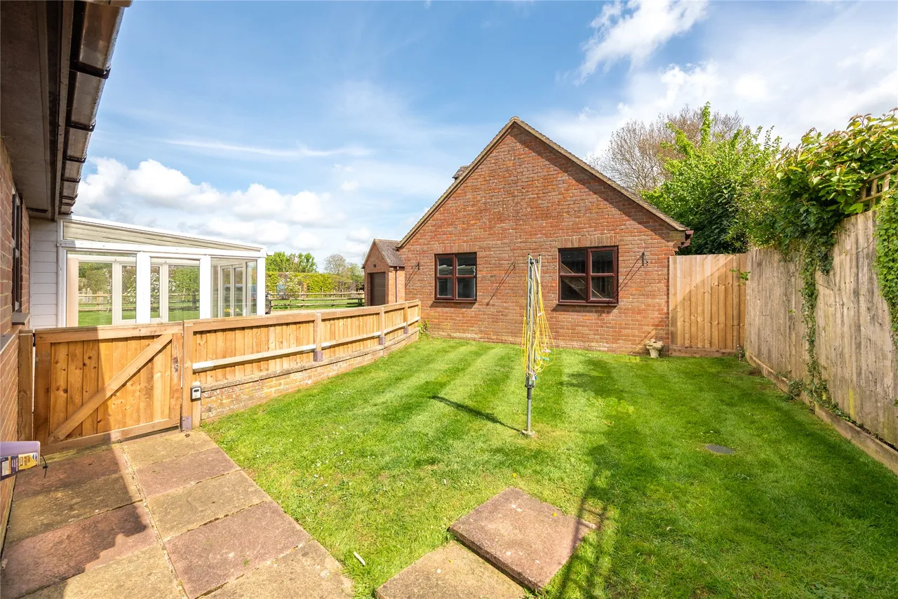 Ivy Lane, Stewkley, LU7, photo 19