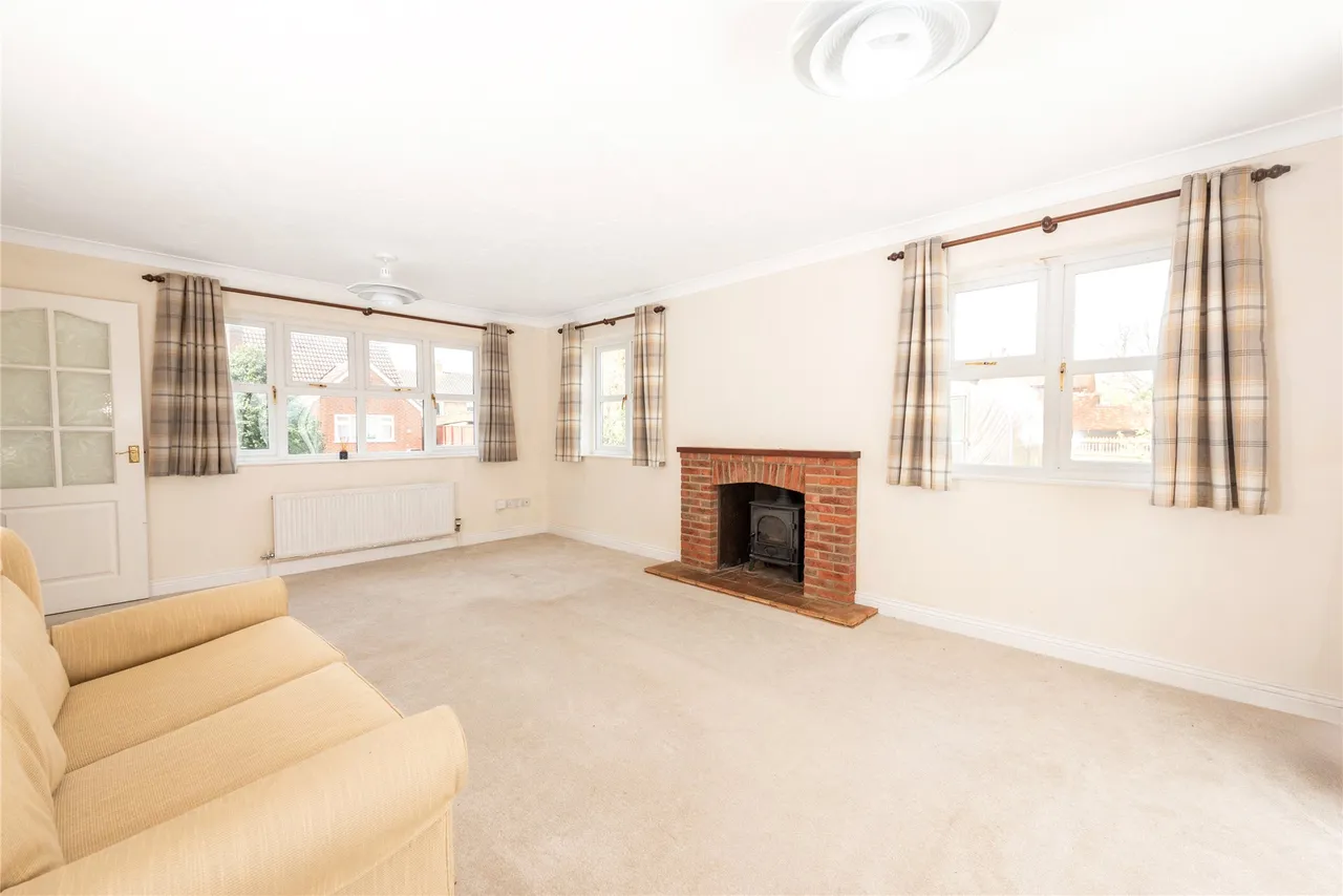 Ivy Lane, Stewkley, LU7, photo 8