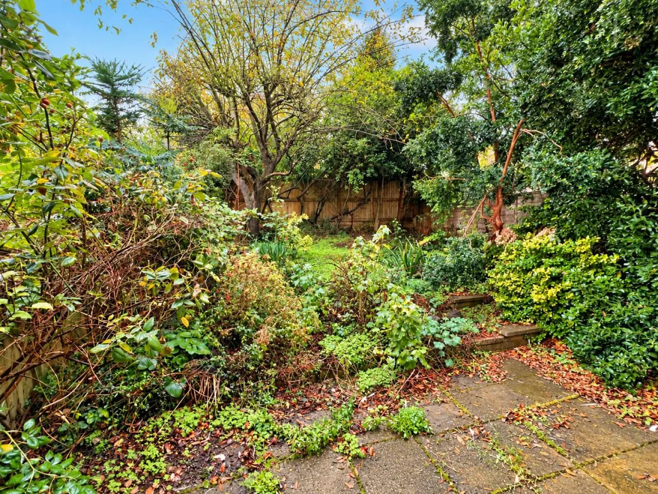 Shutehay Drive, Cam, GL11, photo 5