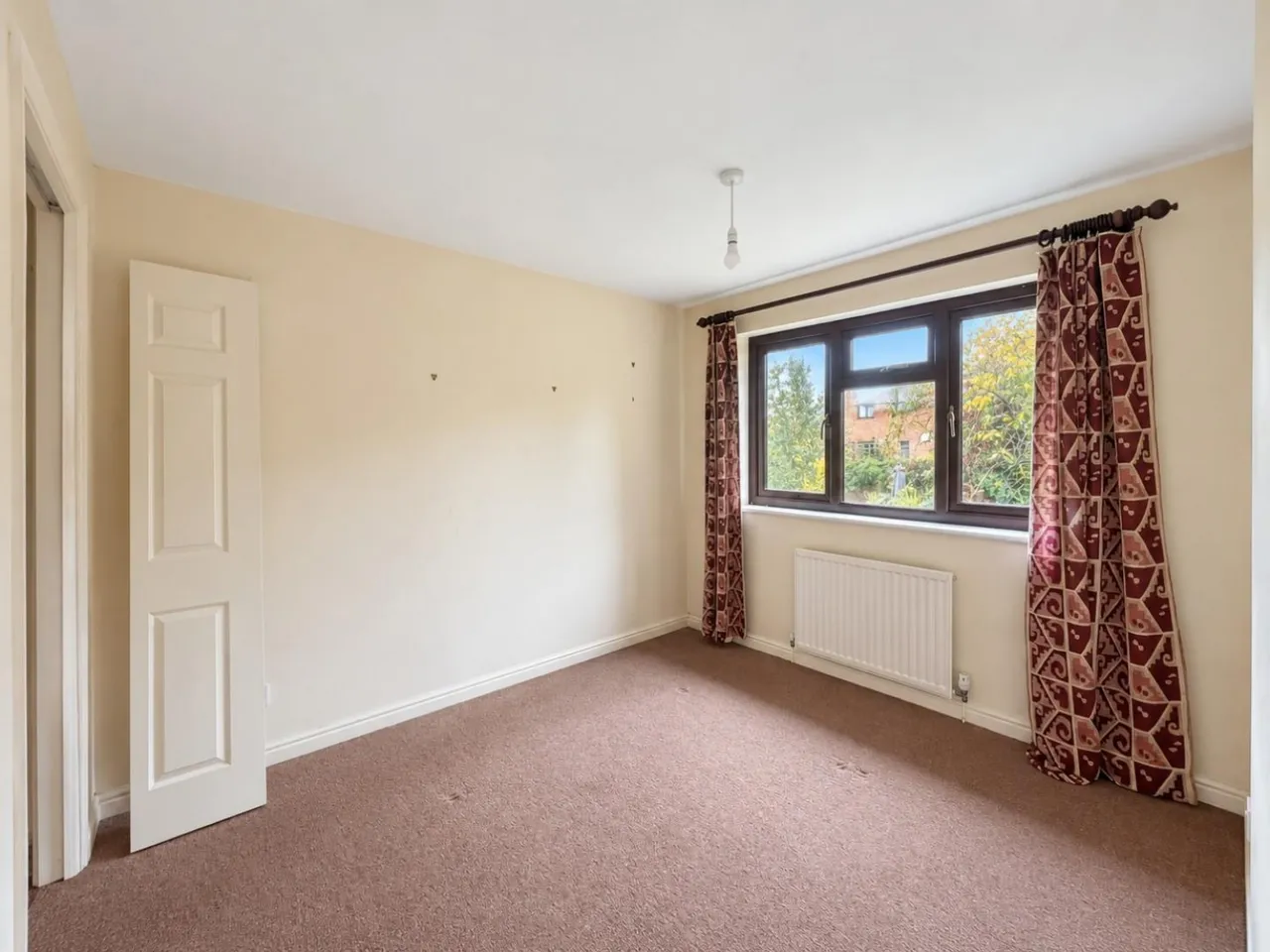 Shutehay Drive, Cam, GL11, photo 9
