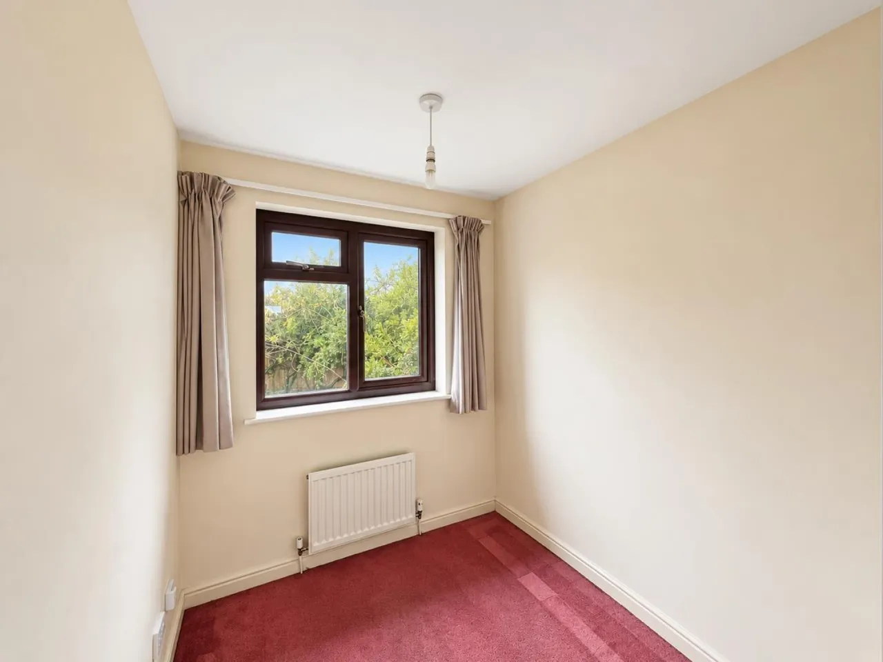 Shutehay Drive, Cam, GL11, photo 11