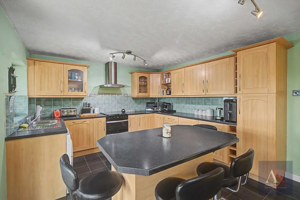 Woodlands Road Milnrow, Rochdale OL16 4EY, photo 5