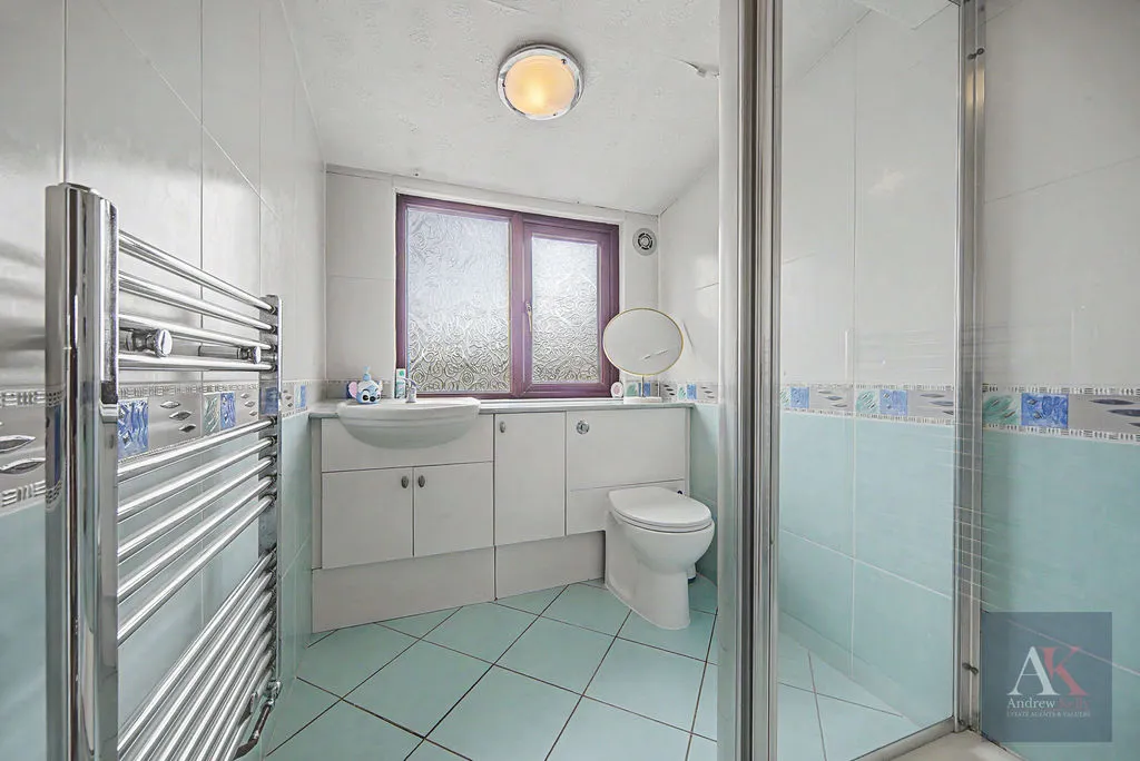 Woodlands Road Milnrow, Rochdale OL16 4EY, photo 24