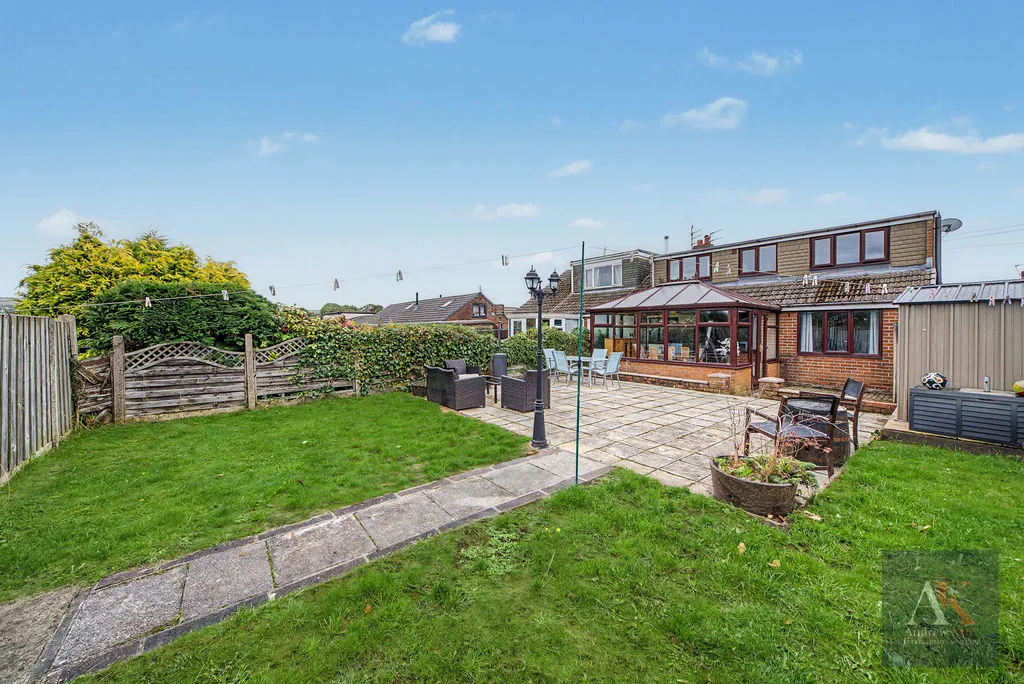 Woodlands Road Milnrow, Rochdale OL16 4EY, photo 28