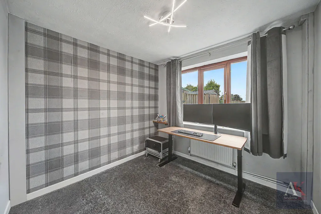 Woodlands Road Milnrow, Rochdale OL16 4EY, photo 13