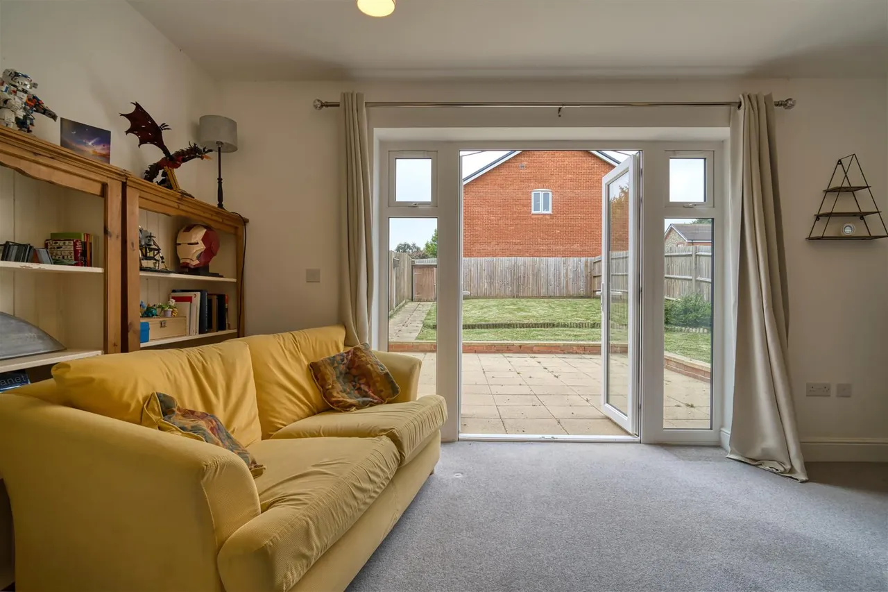 Woodlanders Road, Stalbridge, photo 6