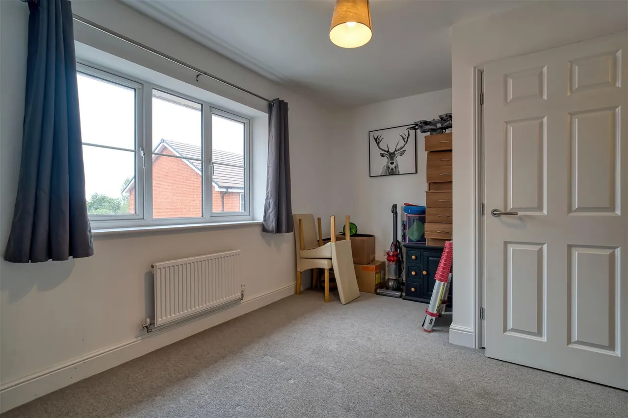 Woodlanders Road, Stalbridge, photo 8