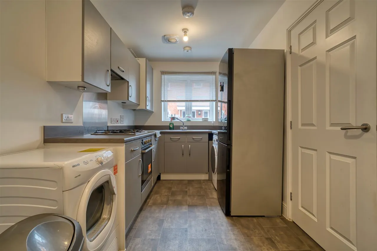Woodlanders Road, Stalbridge, photo 7