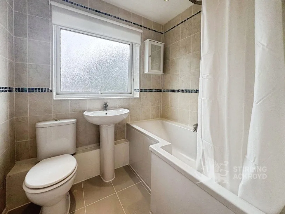 Broad Street, Guildford, GU3, photo 8