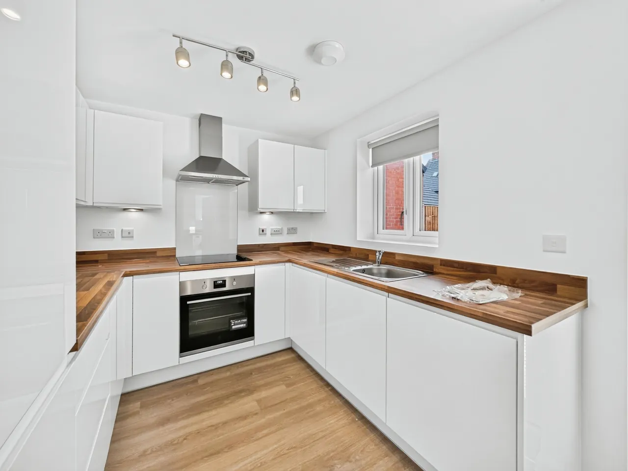 Loudham Avenue, Northampton, NN5, photo 2