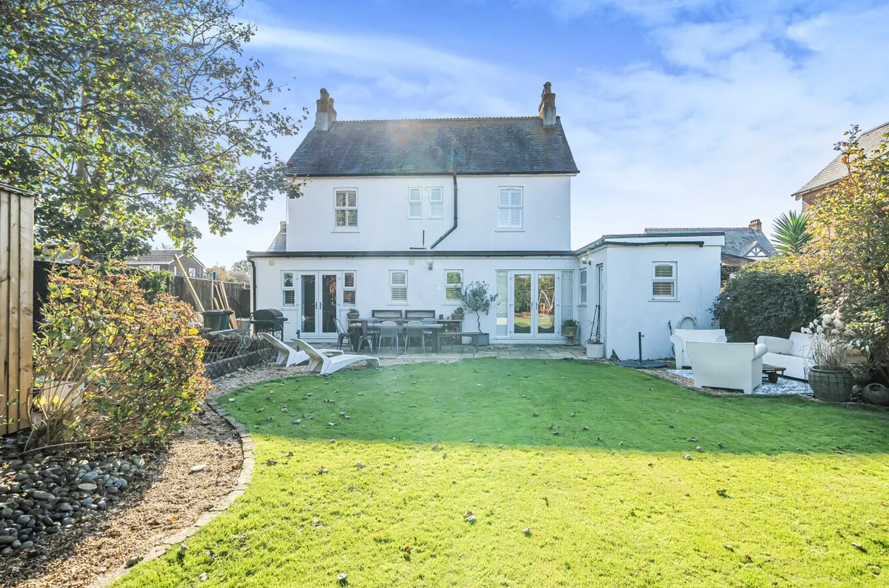East Street, Selsey, PO20, photo 19