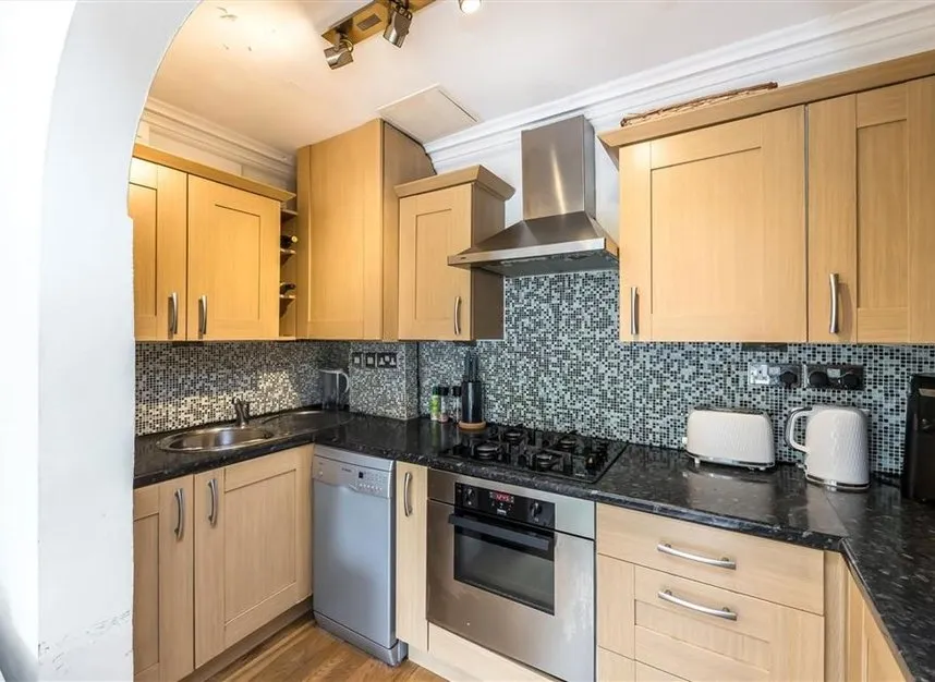 Clapham Common South Side, Clapham, SW4, photo 3