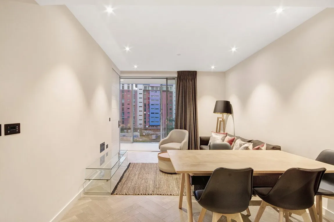 Circus Road West, London, SW11, photo 4