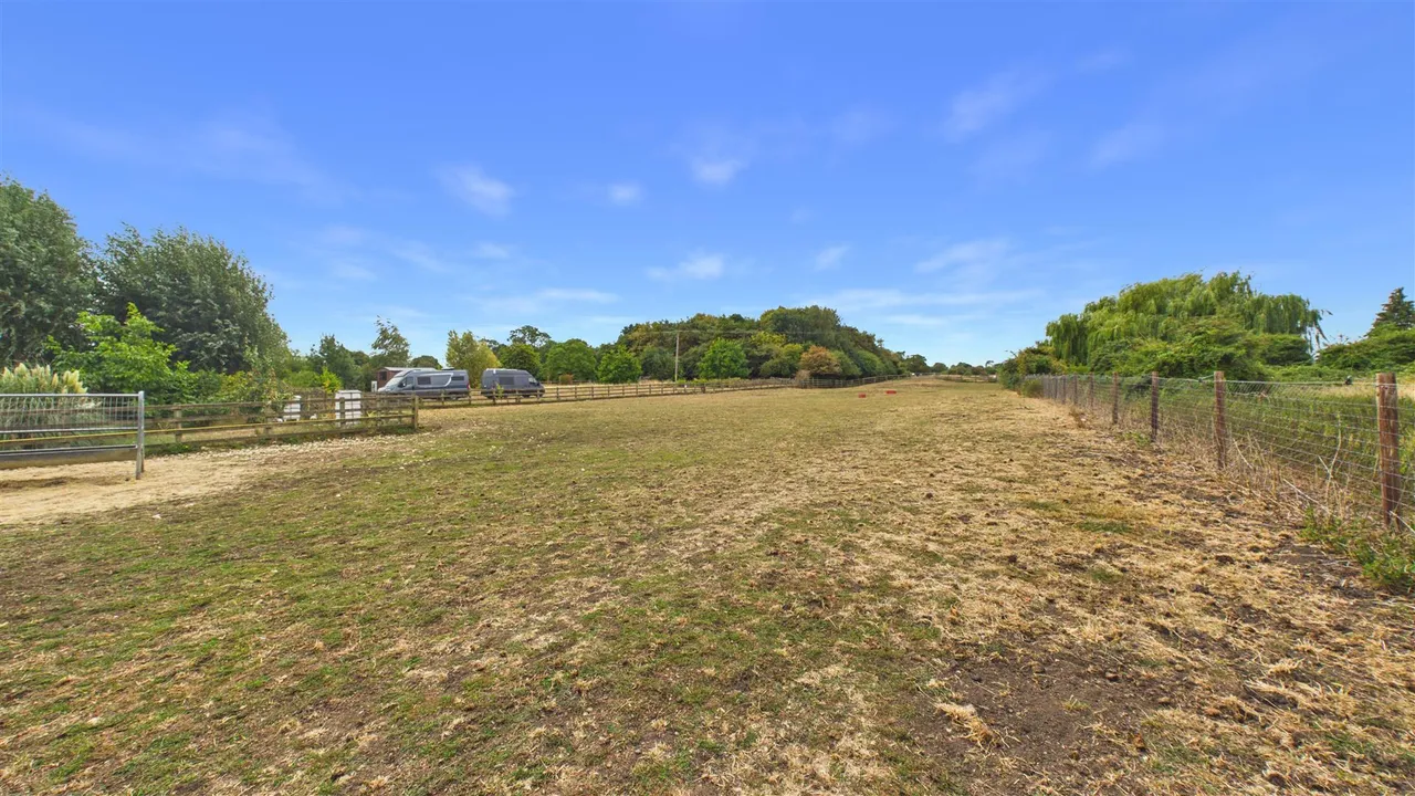 Main Road, Dyke, photo 44