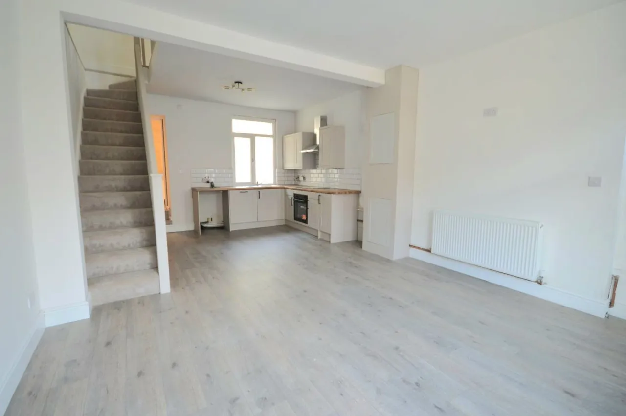 Tonna Road, Maesteg, CF34, photo 4