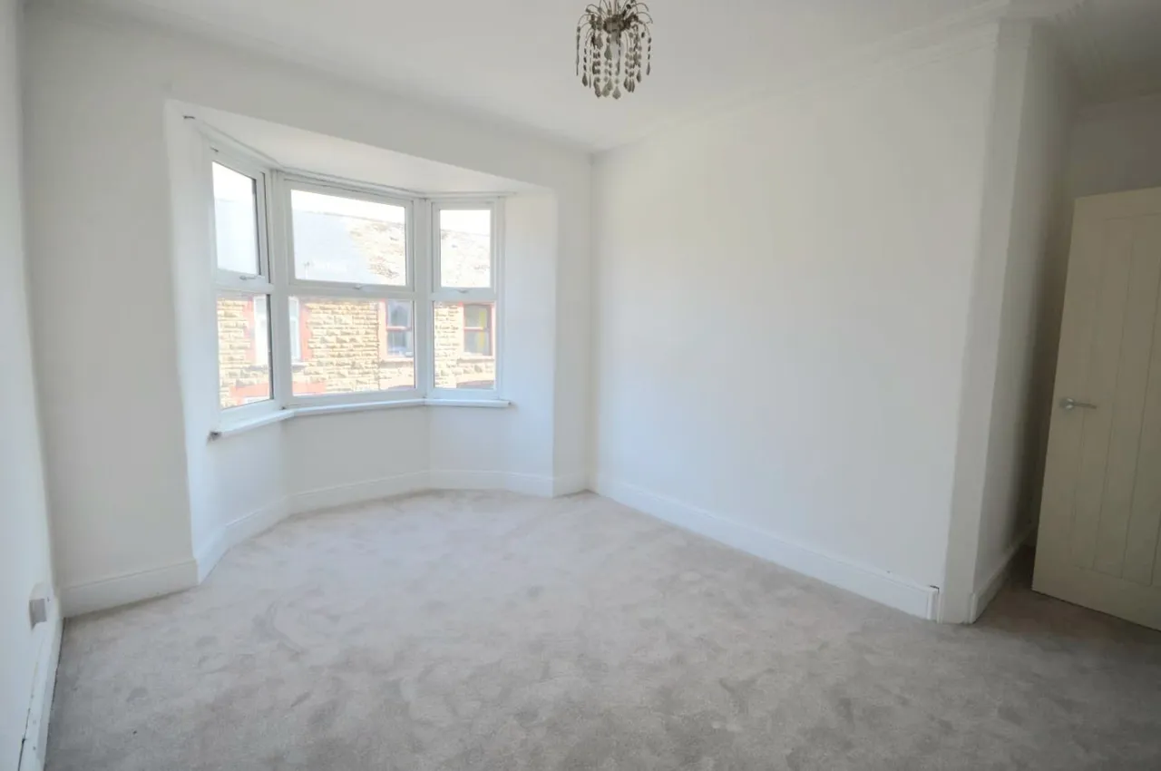 Tonna Road, Maesteg, CF34, photo 7