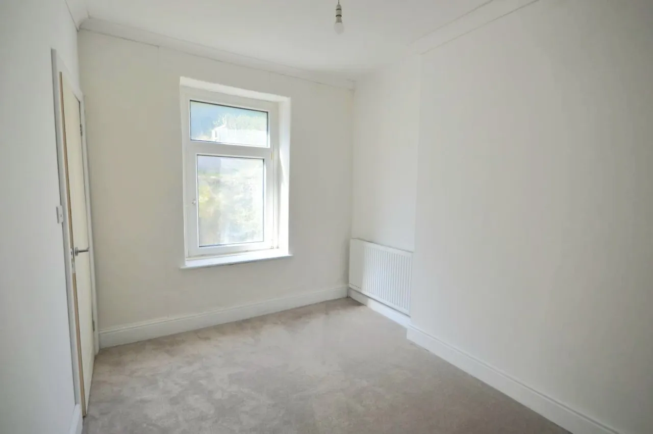 Tonna Road, Maesteg, CF34, photo 8