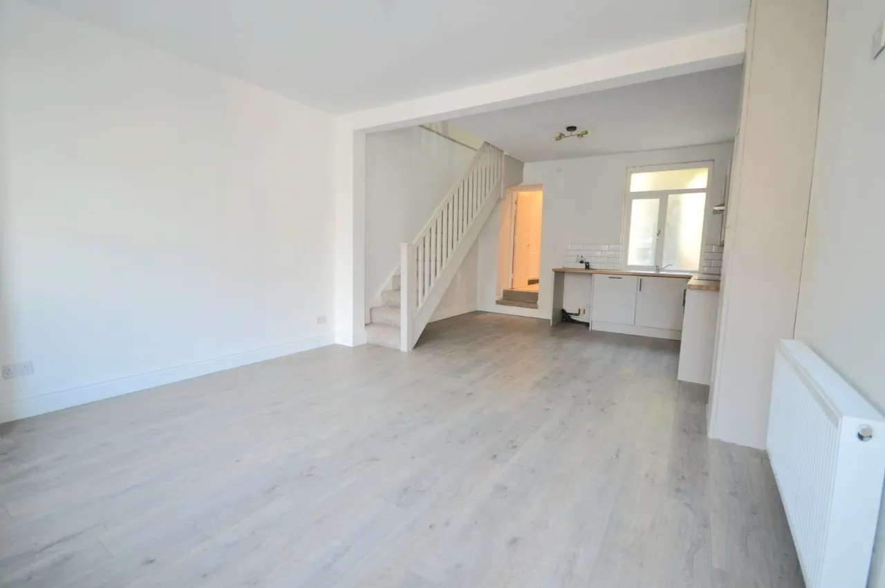 Tonna Road, Maesteg, CF34, photo 3
