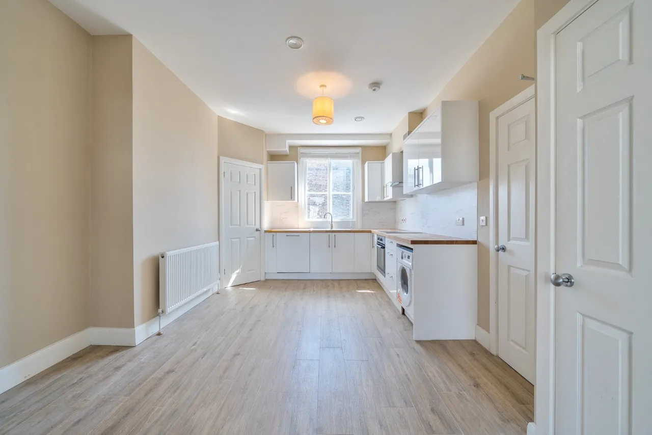 North End Road, Fulham, London, SW6, photo 7