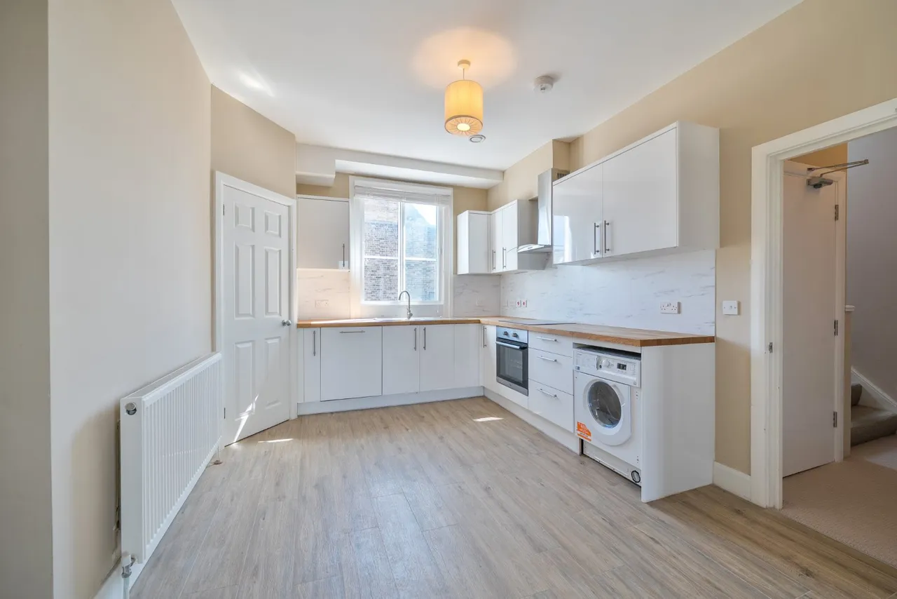 North End Road, Fulham, London, SW6, photo 4