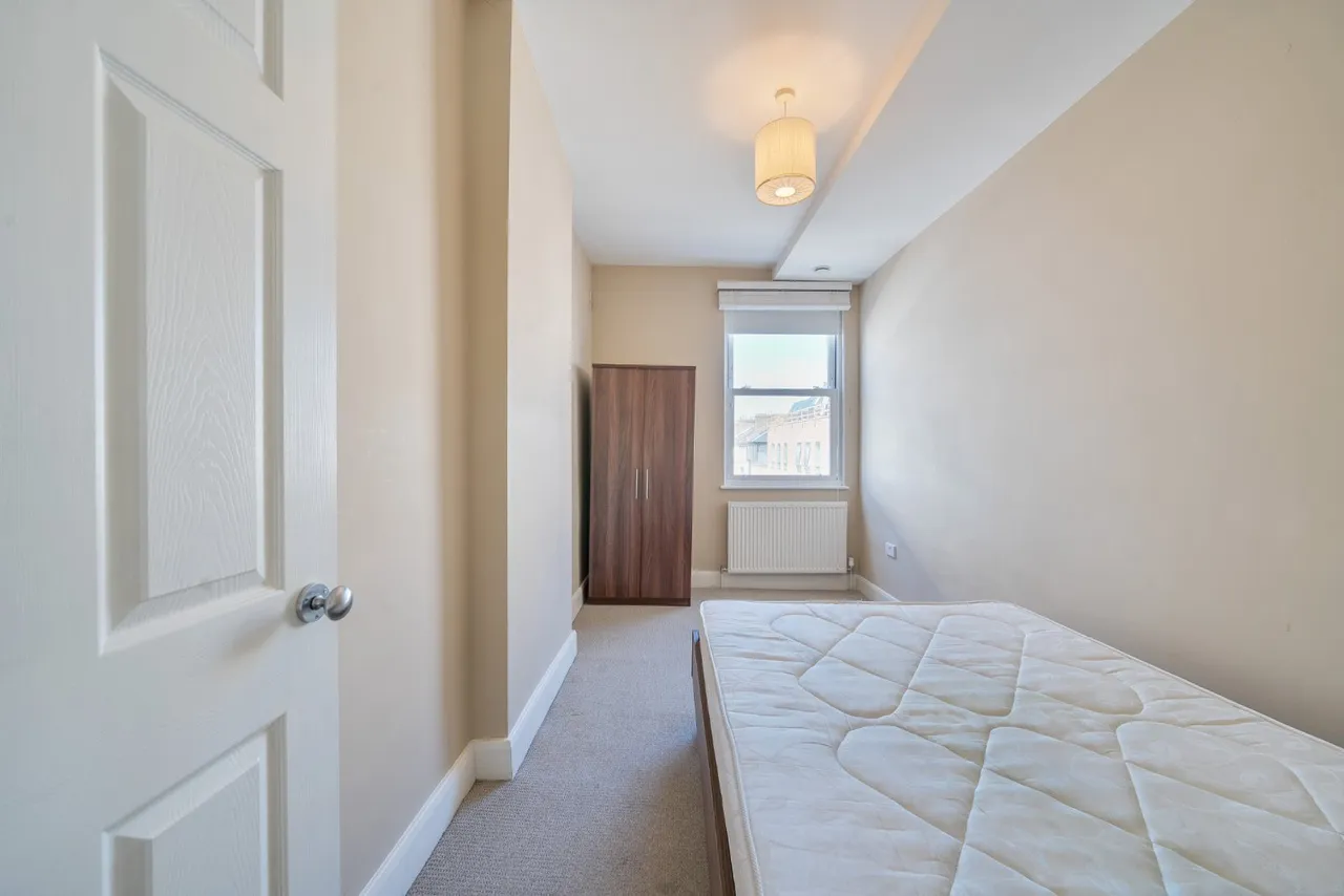 North End Road, Fulham, London, SW6, photo 9