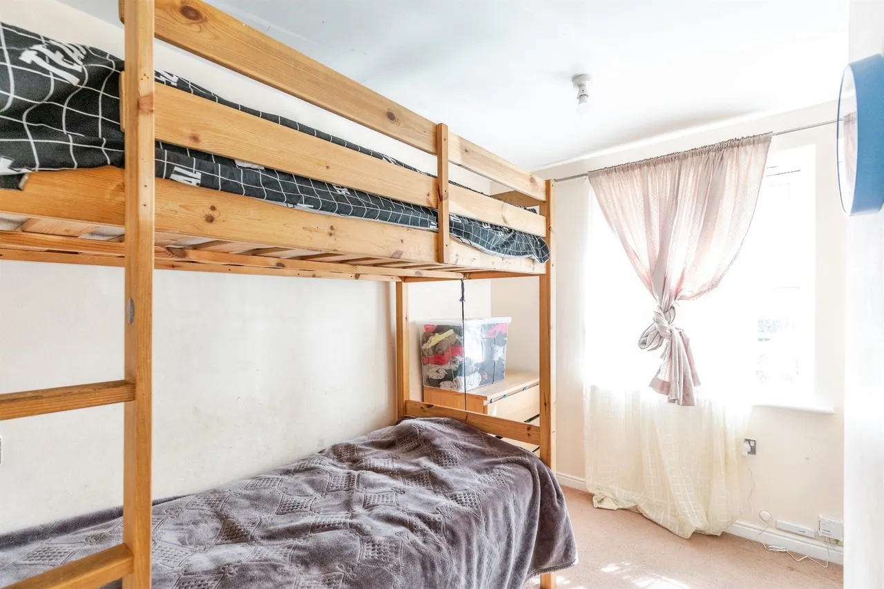 Finney Drive, Grange Park, NN4, photo 11