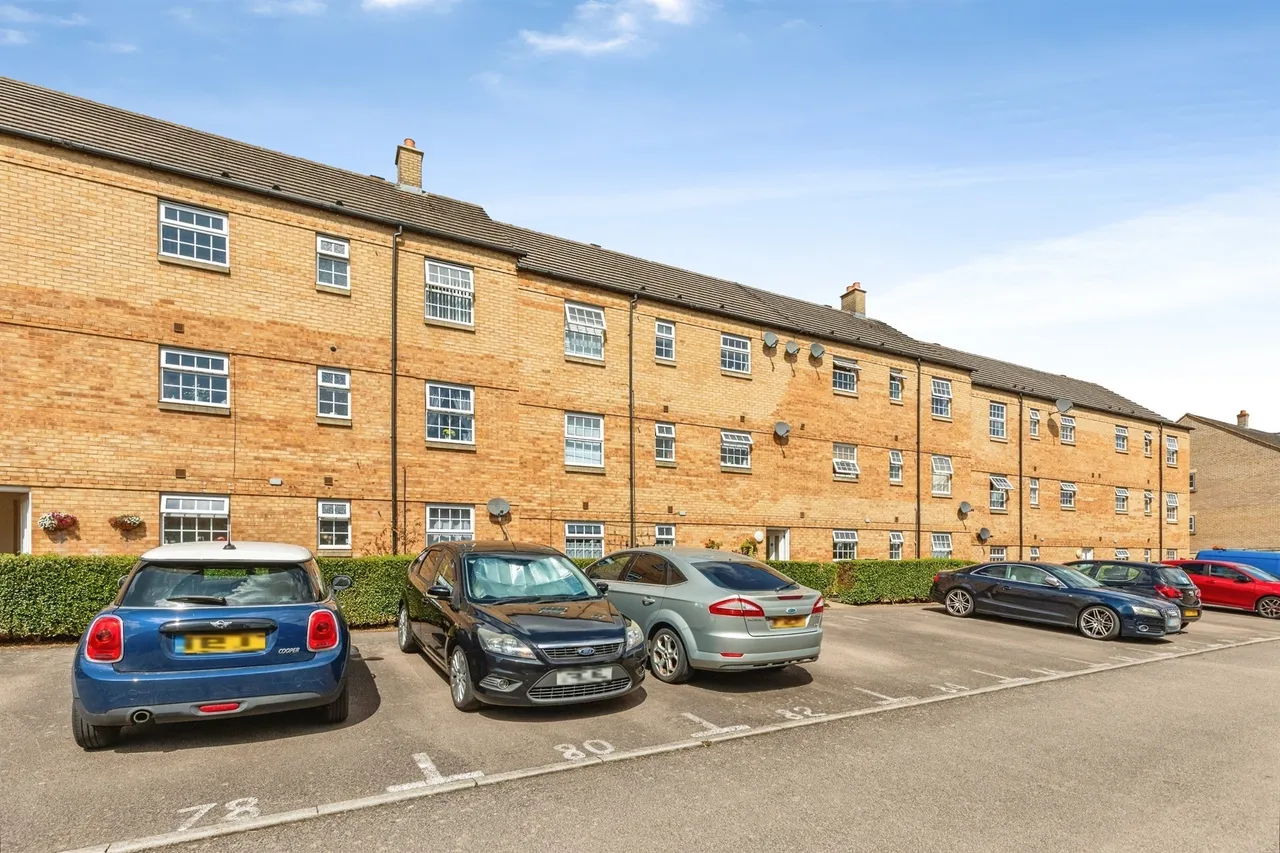 Finney Drive, Grange Park, NN4, photo 15