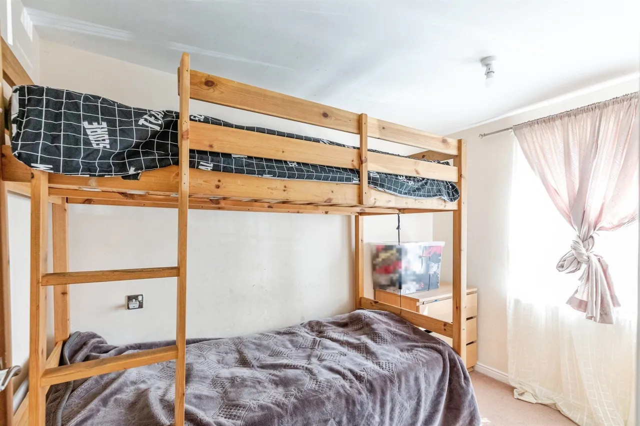 Finney Drive, Grange Park, NN4, photo 12