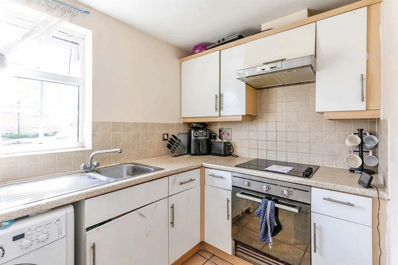 Finney Drive, Grange Park, NN4, photo 6