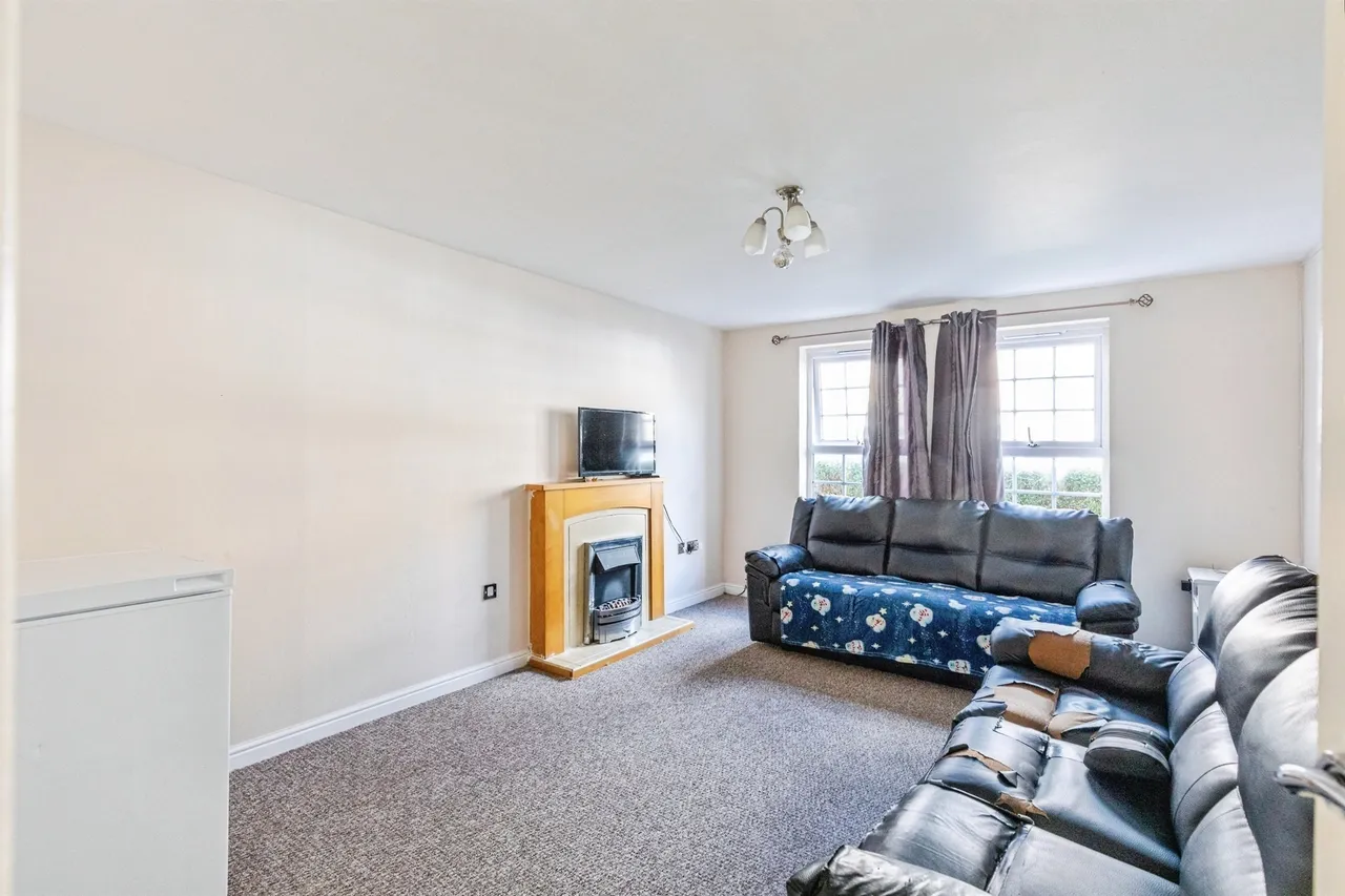 Finney Drive, Grange Park, NN4, photo 2