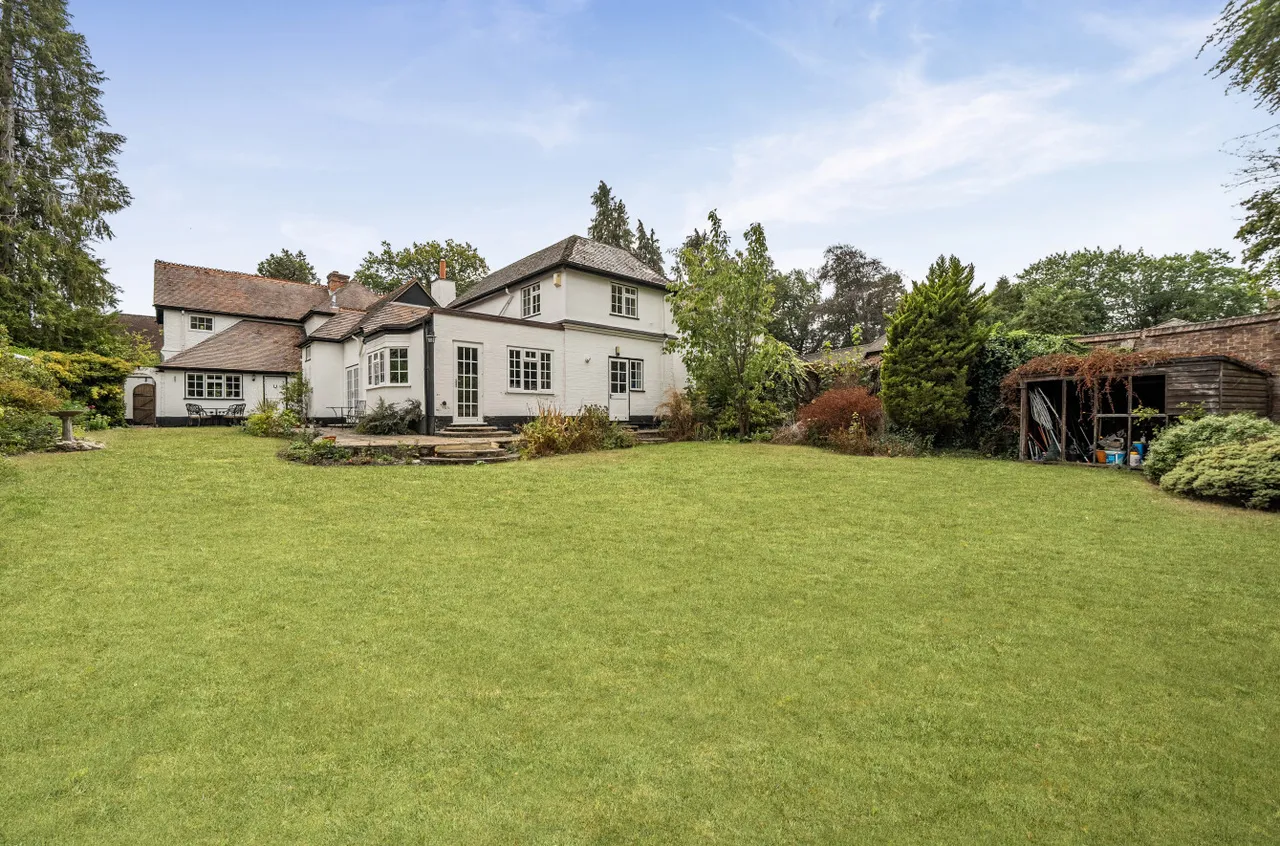 Crawley Ridge, Camberley, Surrey, GU15 2AD, photo 25