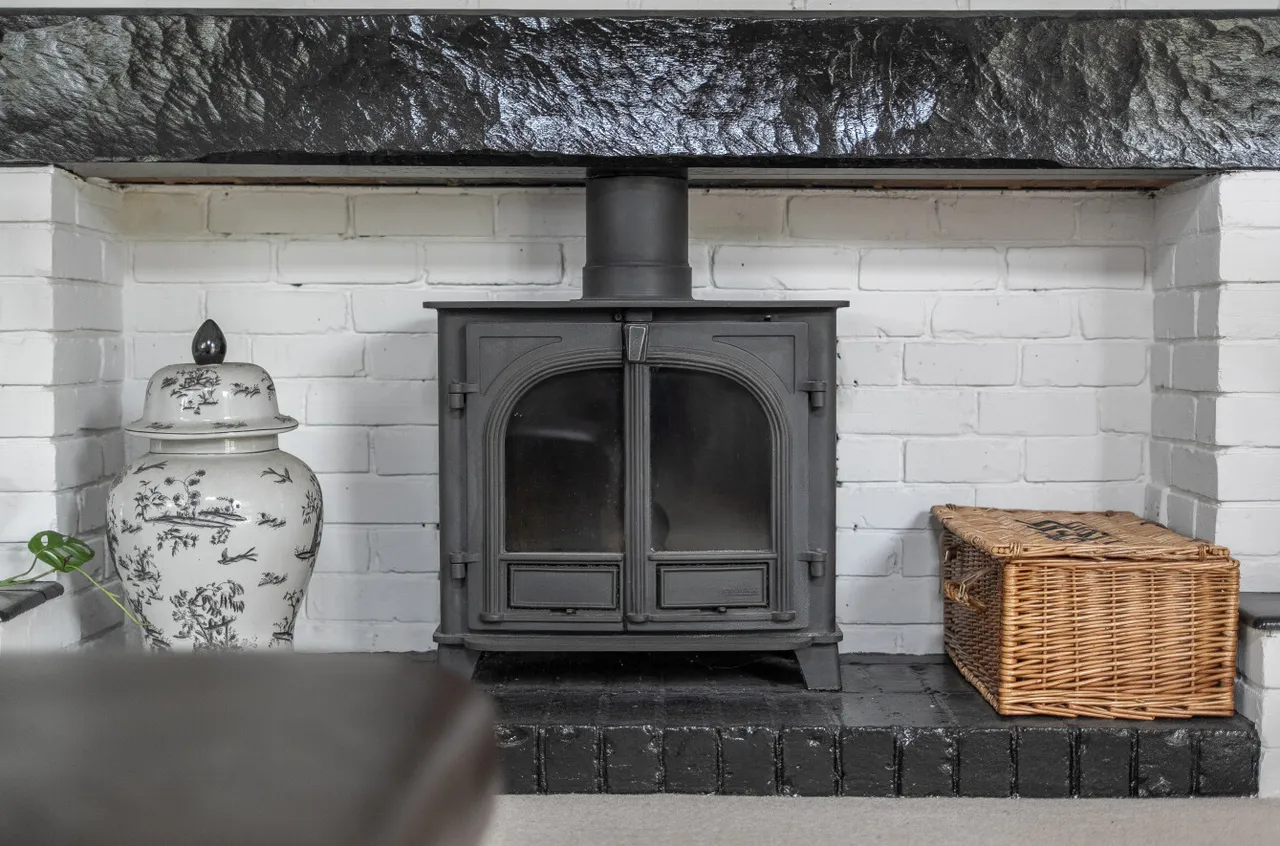 Crawley Ridge, Camberley, Surrey, GU15 2AD, photo 21