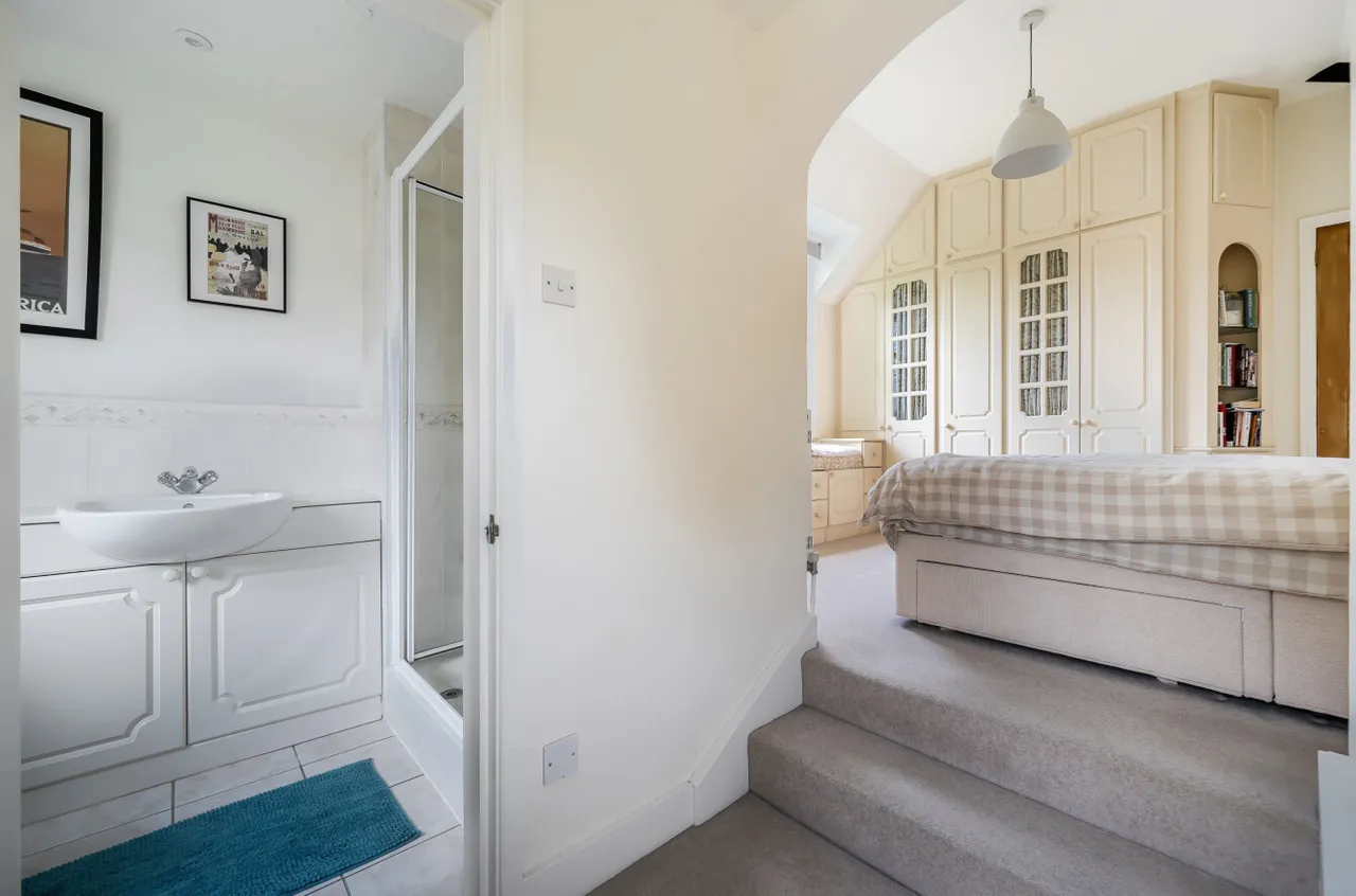 Crawley Ridge, Camberley, Surrey, GU15 2AD, photo 16