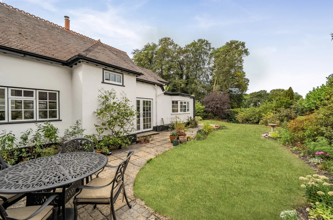 Crawley Ridge, Camberley, Surrey, GU15 2AD, photo 24