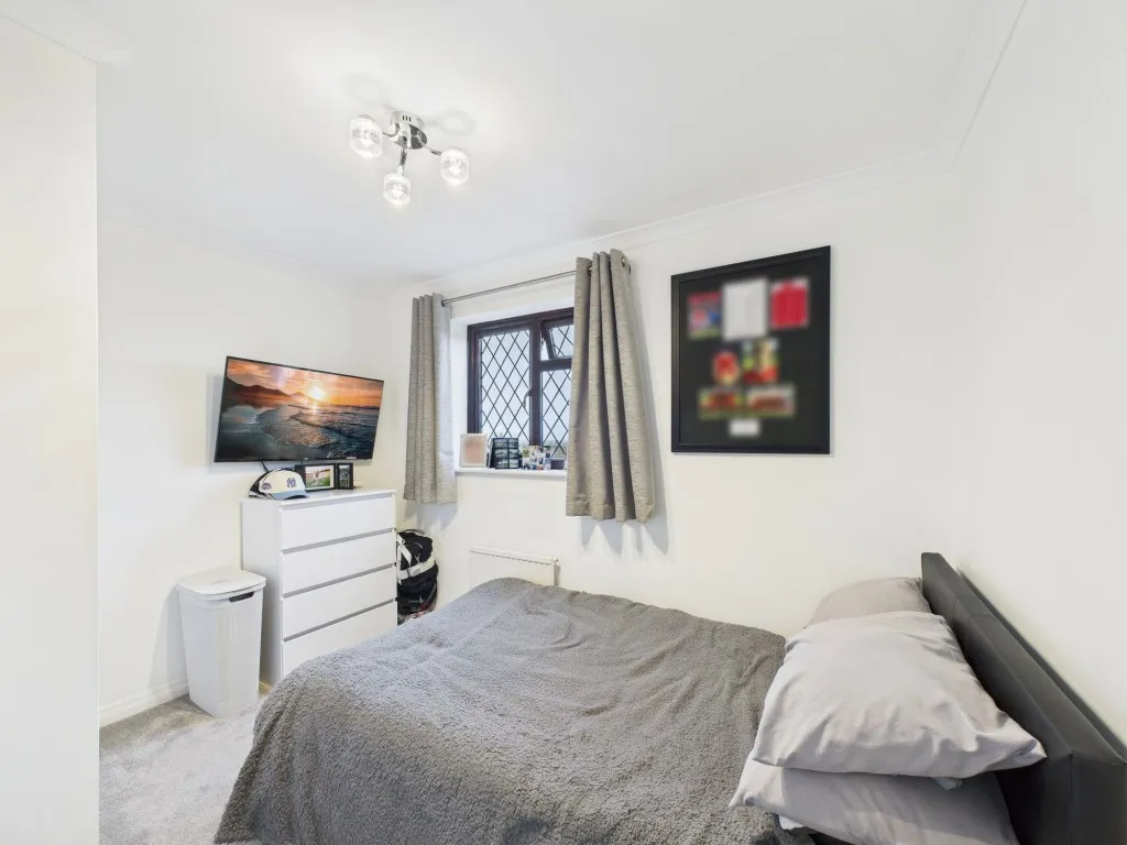 Goldthorpe Gardens, Lower Earley, RG6, photo 17