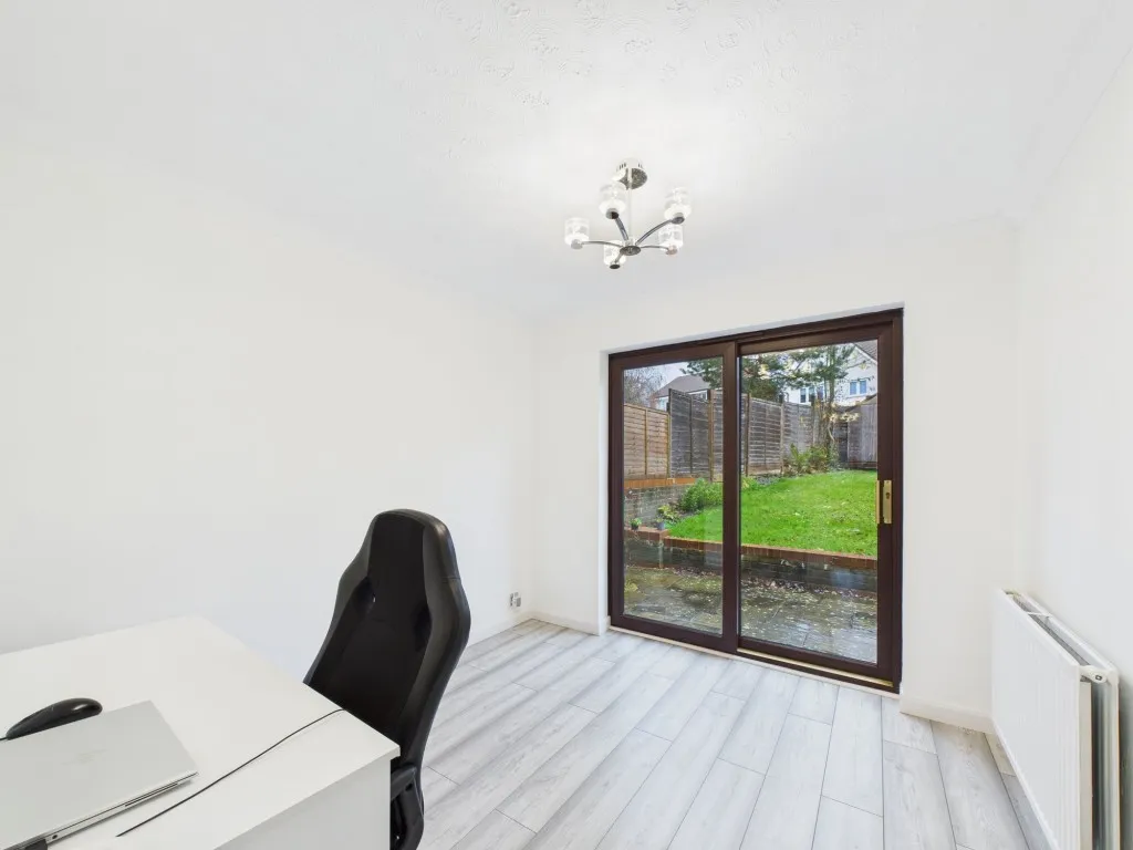 Goldthorpe Gardens, Lower Earley, RG6, photo 10