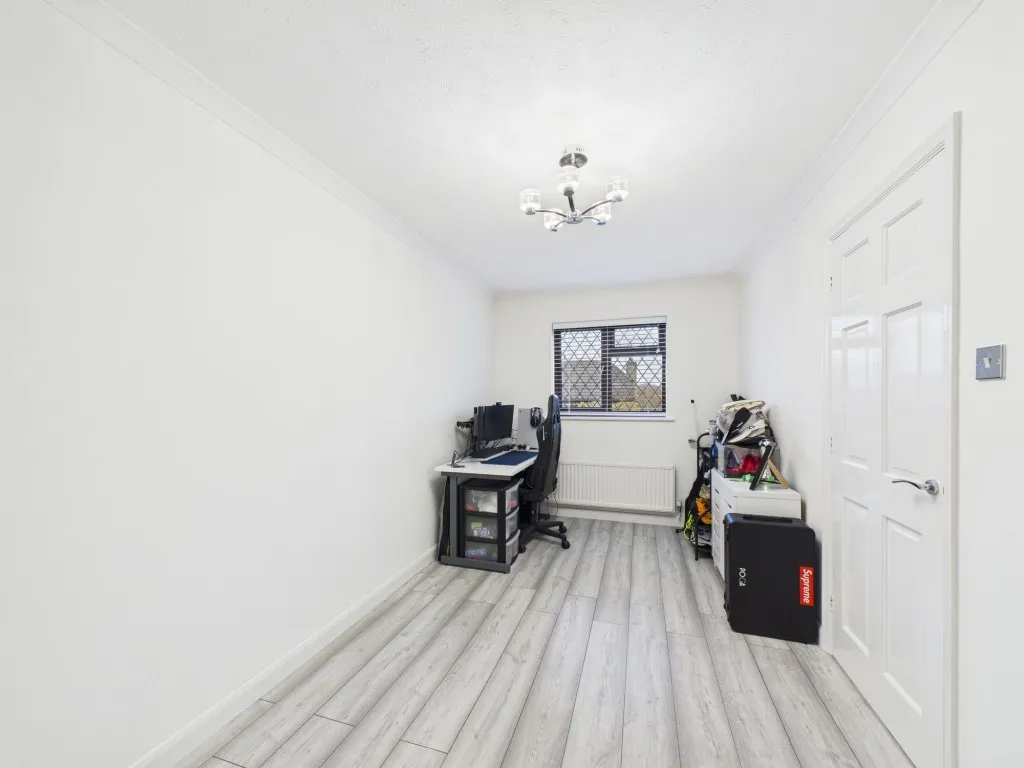 Goldthorpe Gardens, Lower Earley, RG6, photo 9