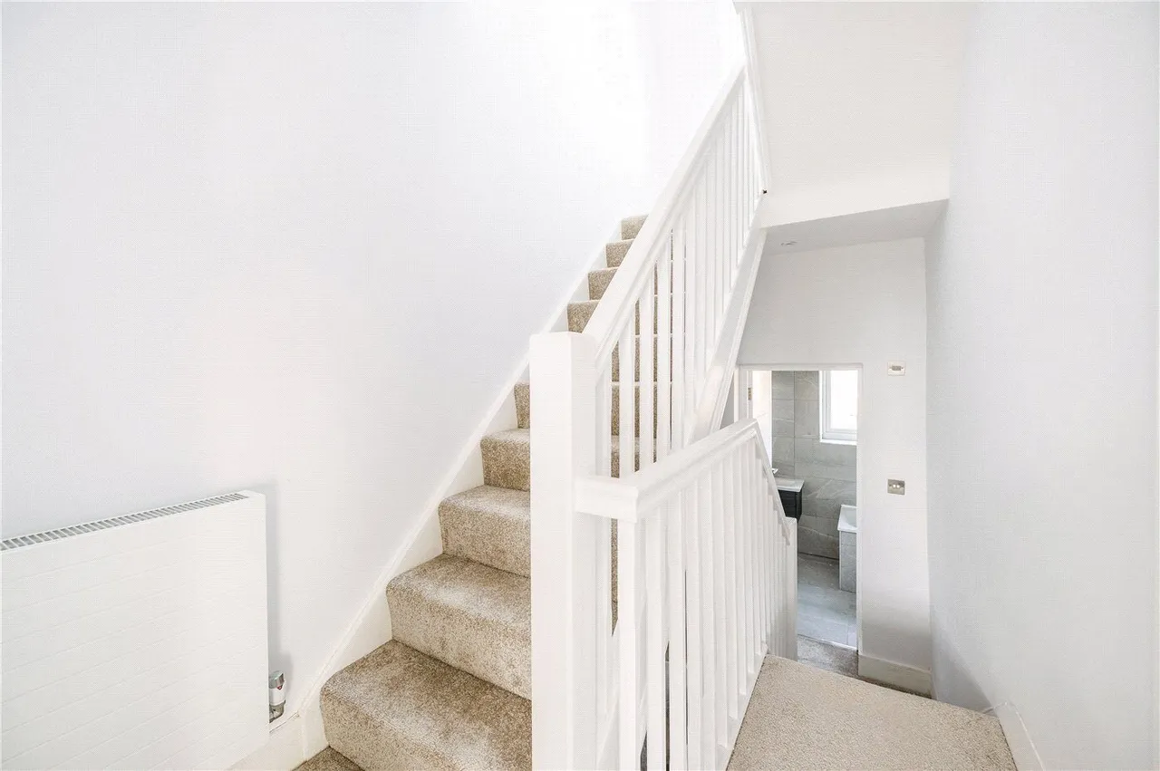 Davisville Road, London, W12, photo 11