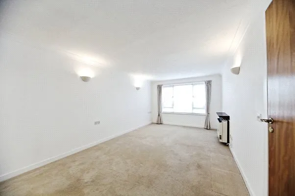 Brighton Road, South Croydon, CR2, photo 9