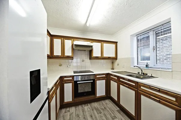 Brighton Road, South Croydon, CR2, photo 3
