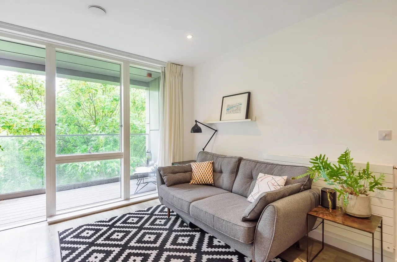 Woods Road, SE15, photo 10