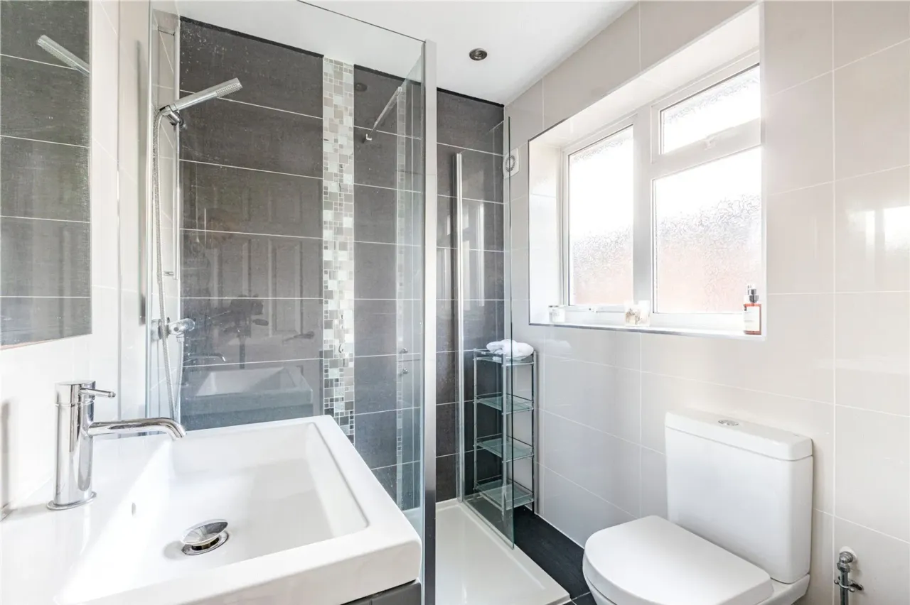 Foxlake Road, Byfleet, West Byfleet, ..., photo 18