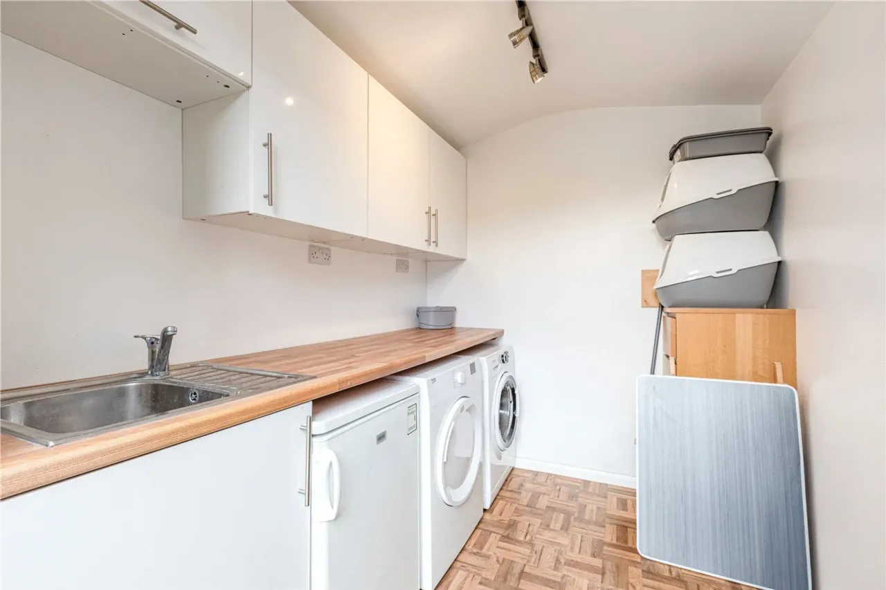 Foxlake Road, Byfleet, West Byfleet, ..., photo 27