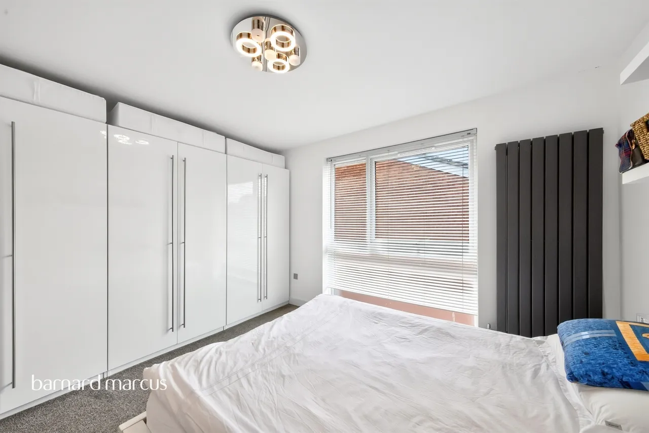 Poplar Grove, London, N11, photo 3