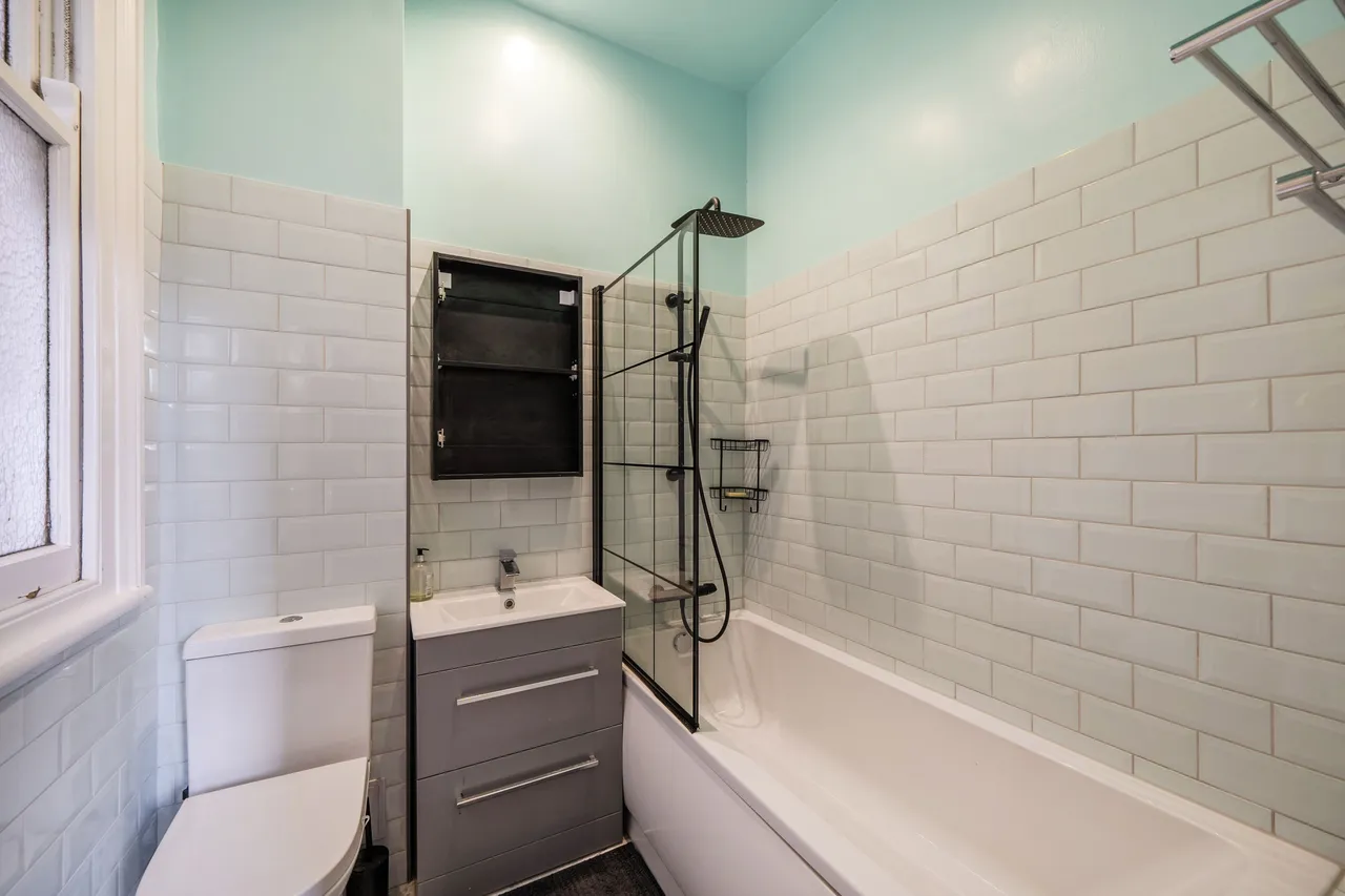 42b St Gabriels Road, London, photo 11