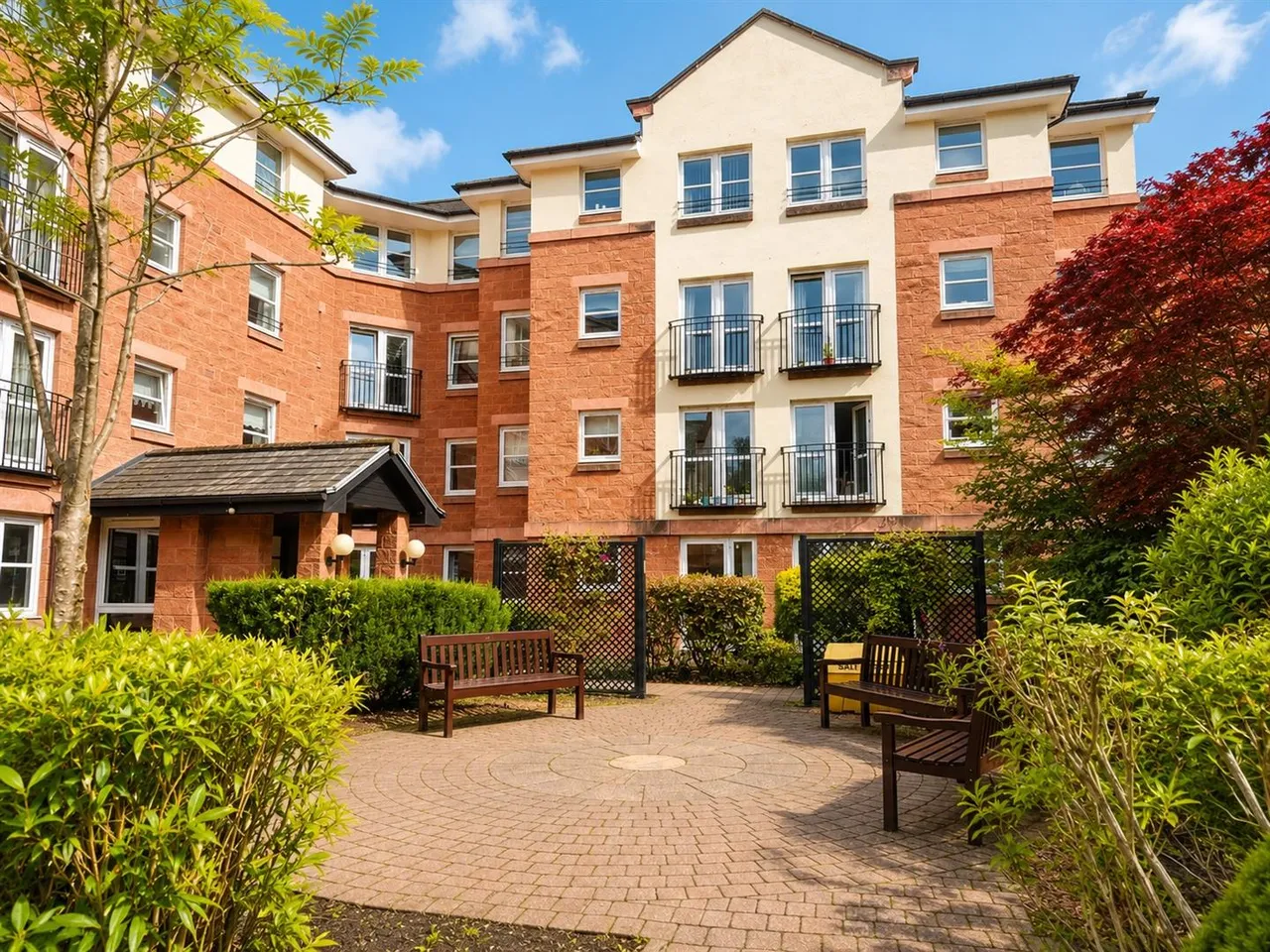 Castle Court, Bothwell, South Lanarkshire, G71 8PD, photo 14